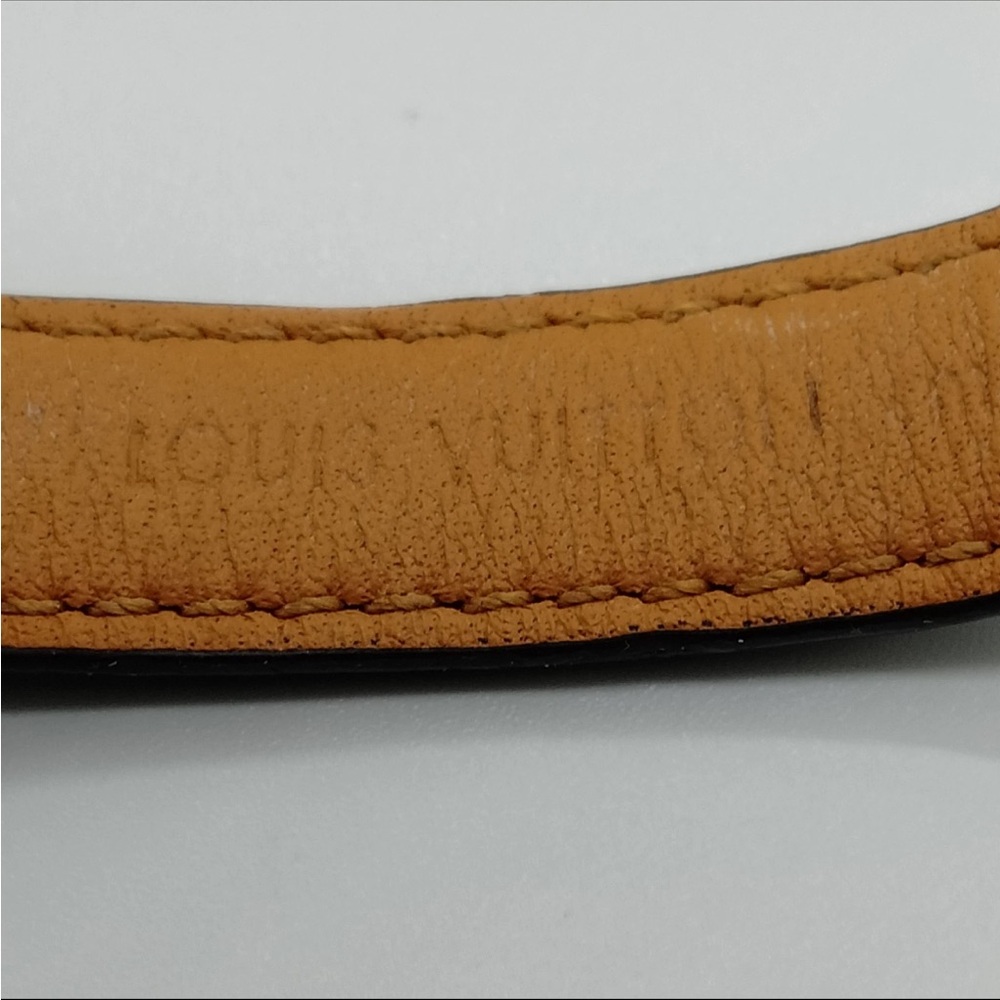 Louis Vuitton Essential V Bracelet - Picture 6 of 9